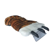 Jégkaparó | bélelt kesztyűs | tigris mancs | 30 x 18 cm Jégkaparó | bélelt kesztyűs | tigris mancs | 30 x 18 cm