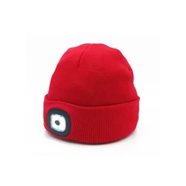 Sapka | újratölthető LED lámpával | piros Sapka | újratölthető LED lámpával | piros